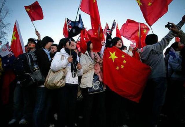 废弃精神病院逃脱
