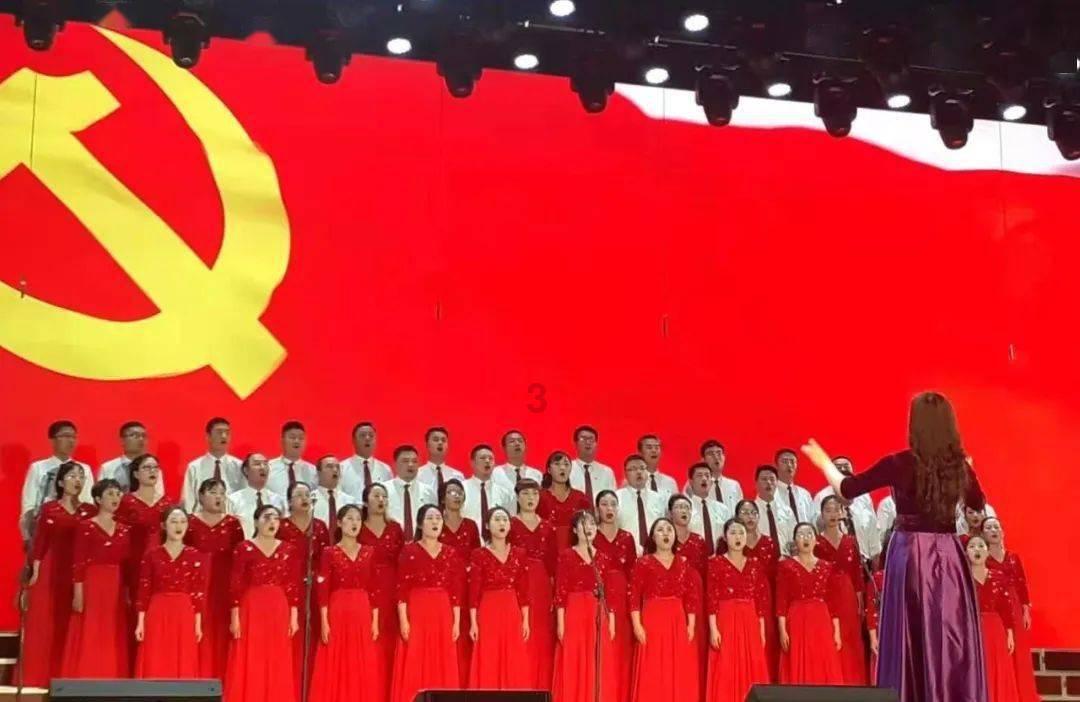 为什么“女性机器人”能爆火呢？日本宅男怎么说的？游戏画面
