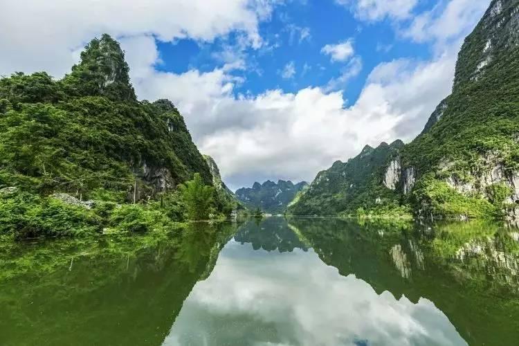 伊朗突然对华撕毁合同,石油交易坐地起价后,突遭“伊斯兰国”恐怖袭击!