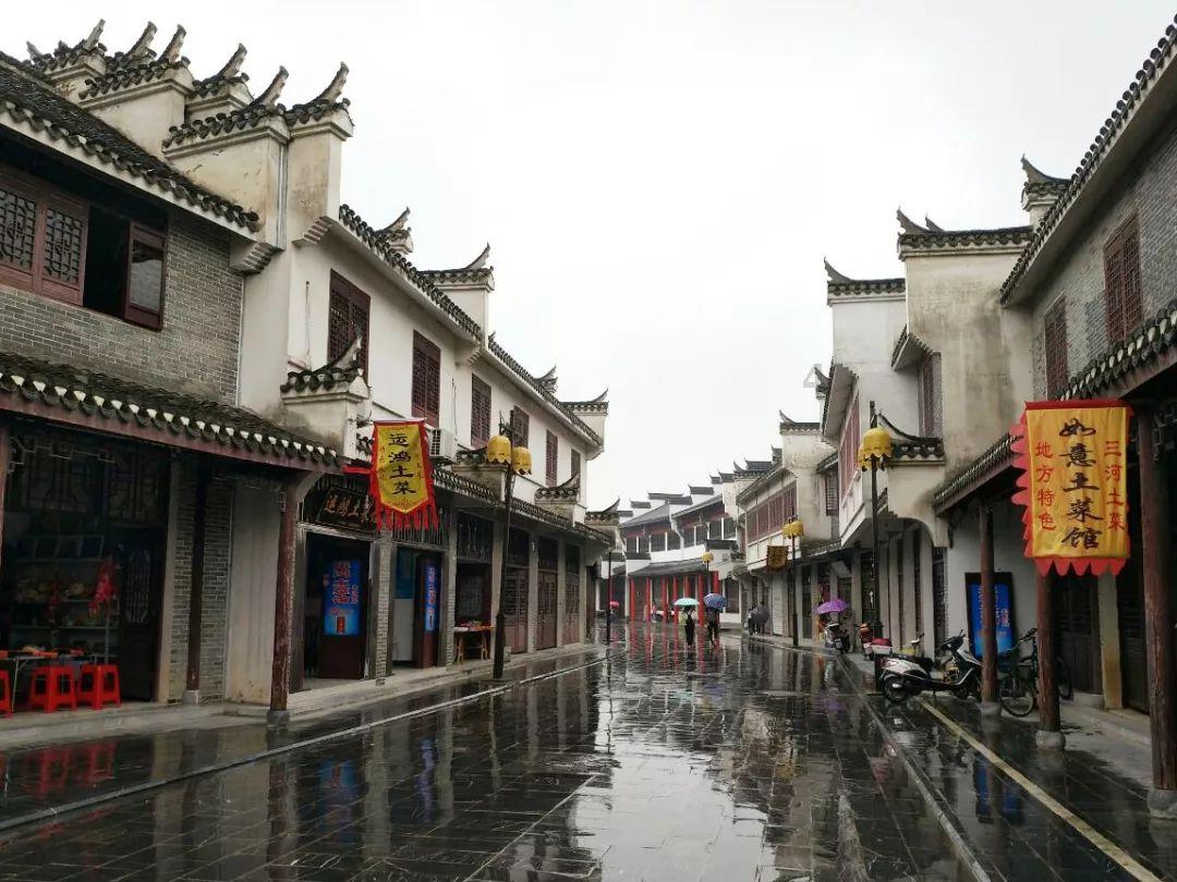 空中抛枪